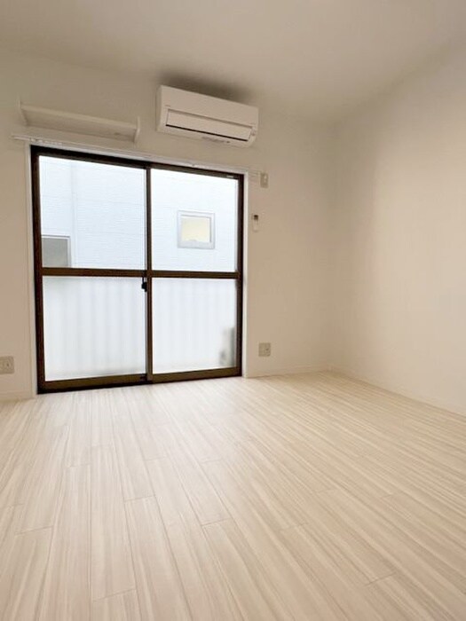 物件内観写真10　(居室)