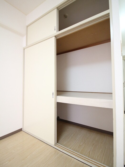 物件内観写真9　(収納)