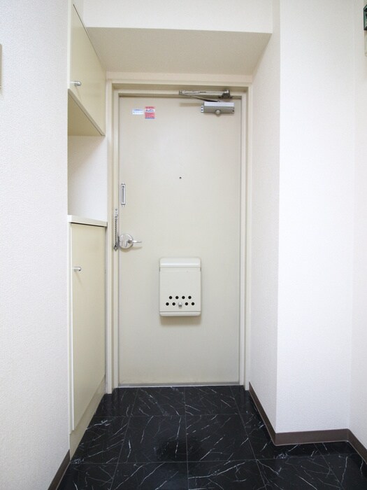 物件内観写真21　(玄関)