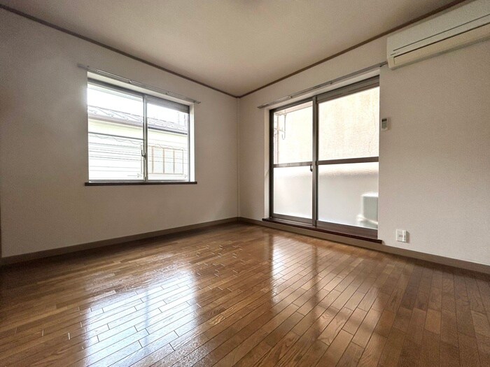 物件内観写真10　(居室)