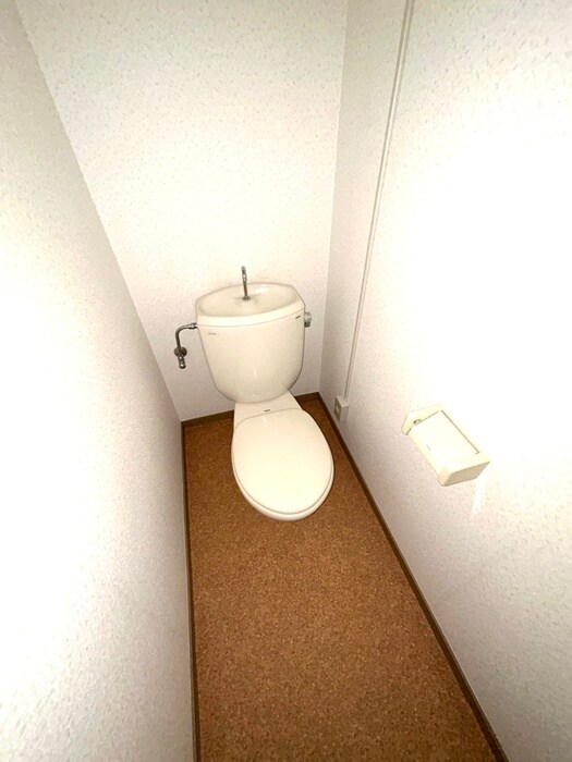 物件内観写真15　(トイレ)