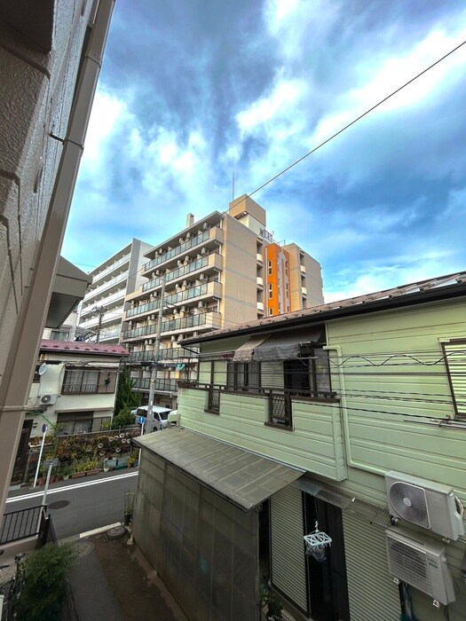 物件内観写真22　(室内からの展望)