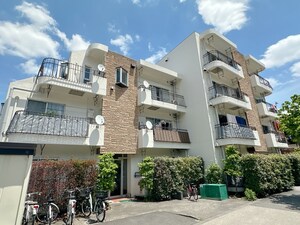 タカラハイツ百草（402）外観写真