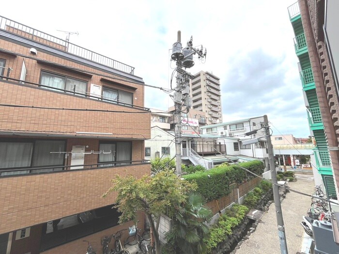 物件内観写真16　(室内からの展望)