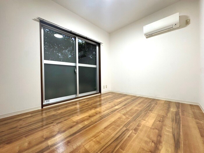 物件内観写真12　(居室)