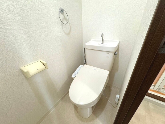 物件内観写真17　(トイレ)