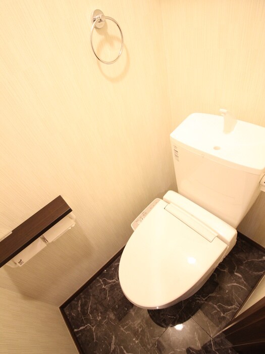 物件内観写真11　(トイレ)