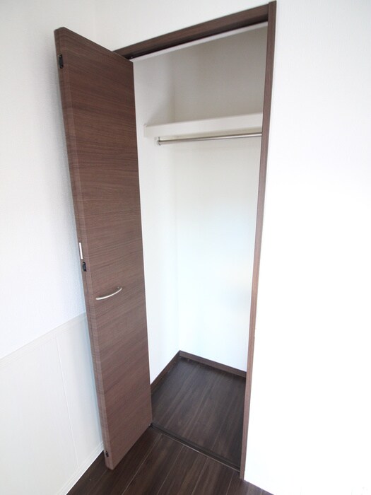 物件内観写真13　(収納)