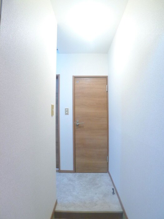 物件内観写真19　(廊下)