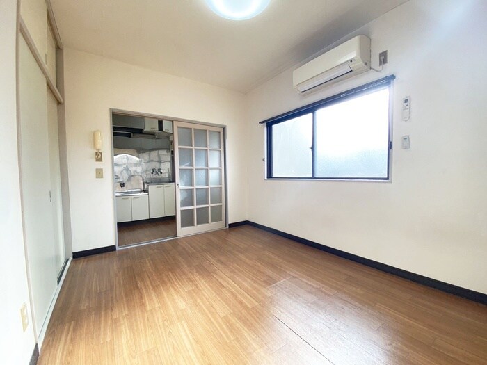 物件内観写真11　(居室)