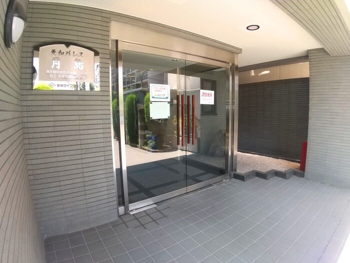 物件外観写真5　(エントランス部分)