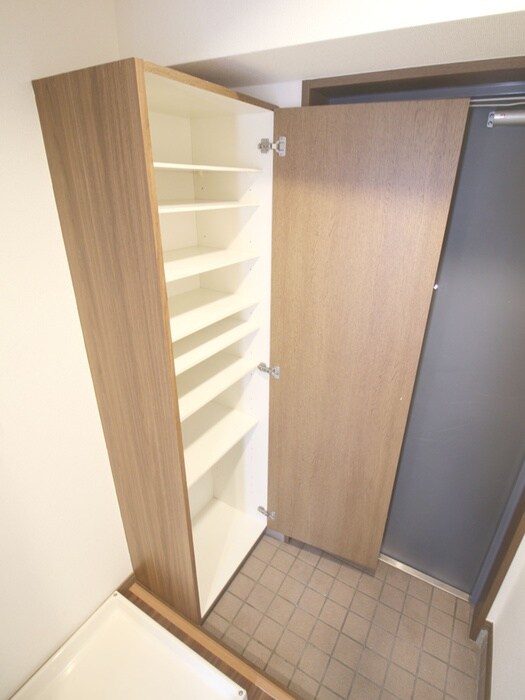 物件内観写真14　(靴箱)