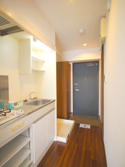 物件内観写真15　(廊下)