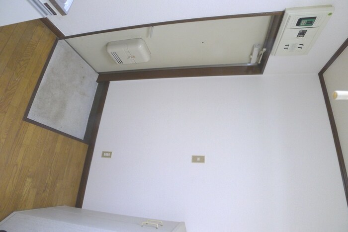 物件内観写真11　(玄関)