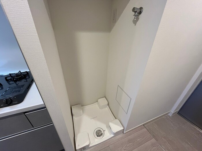 物件内観写真12　(洗濯機置場)