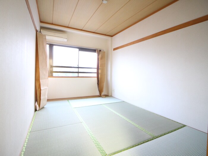 物件内観写真10　(居室)