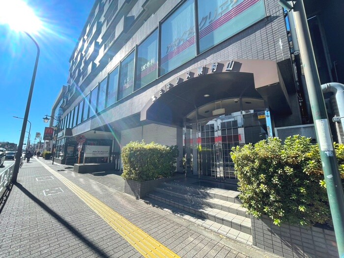 物件外観写真4　(エントランス部分)