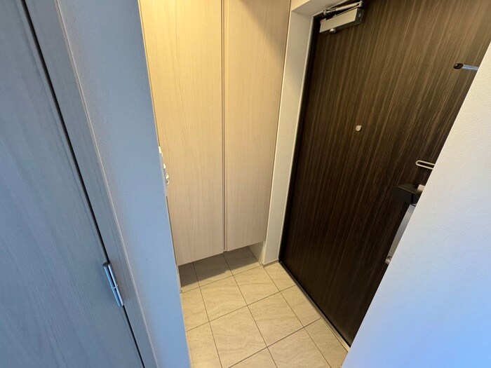 物件内観写真17　(玄関)