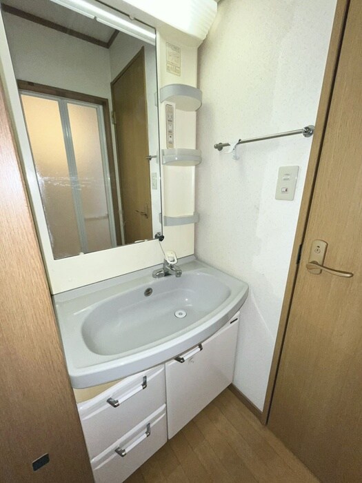 物件内観写真7　(洗面)