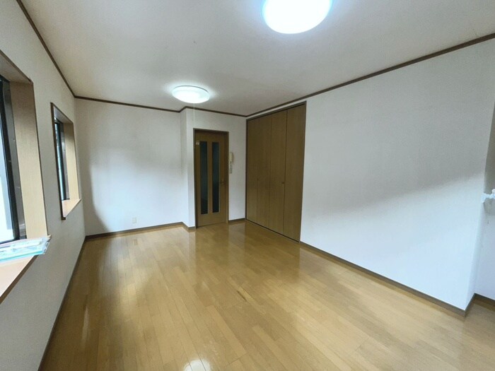 物件内観写真10　(内観写真)