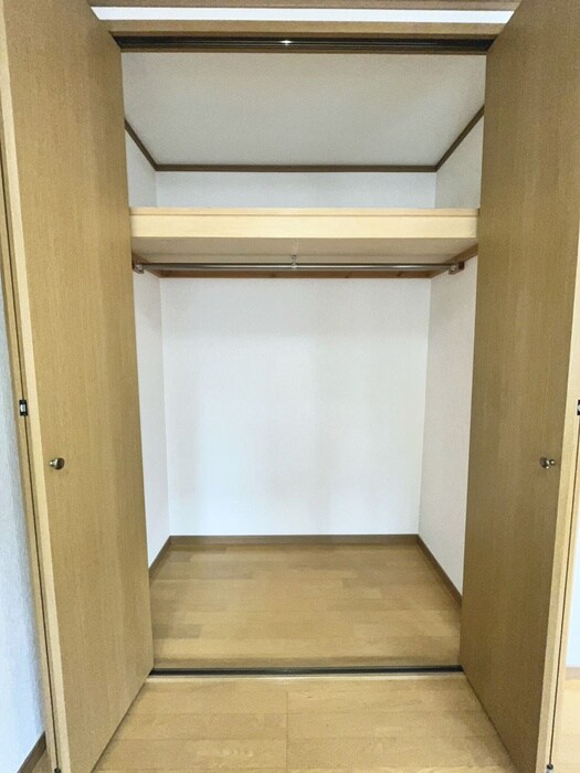 物件内観写真12　(収納)