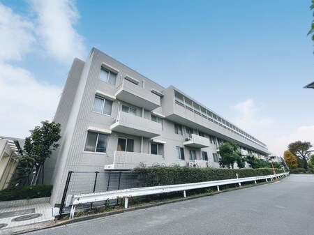ハイツ東戸塚ⅡB棟（304）外観写真