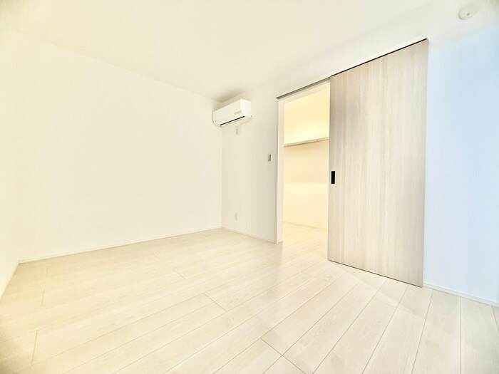 物件内観写真9　(居室)