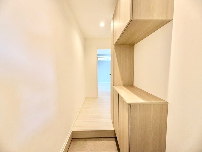 物件内観写真18　(廊下)