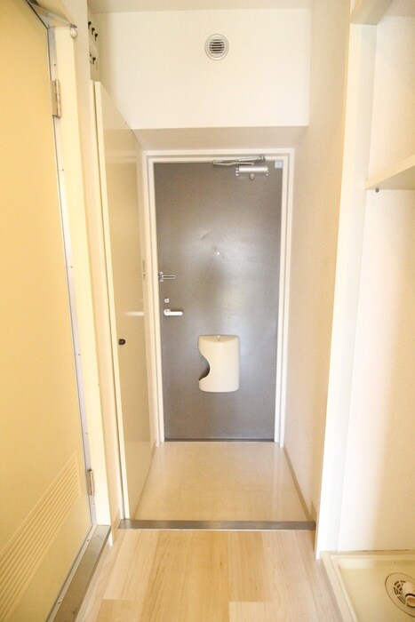 物件内観写真19　(玄関)