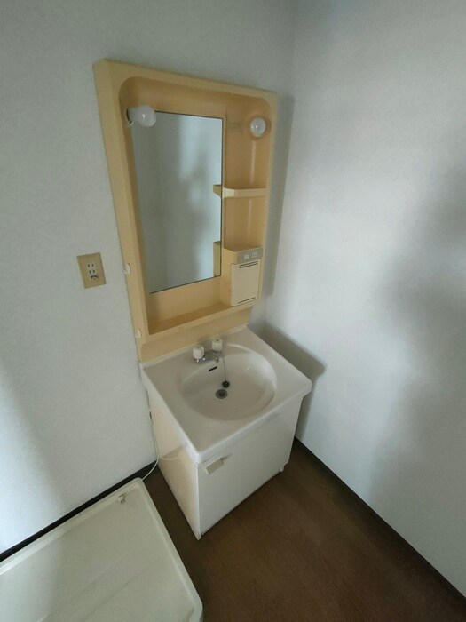 物件内観写真11　(洗面)