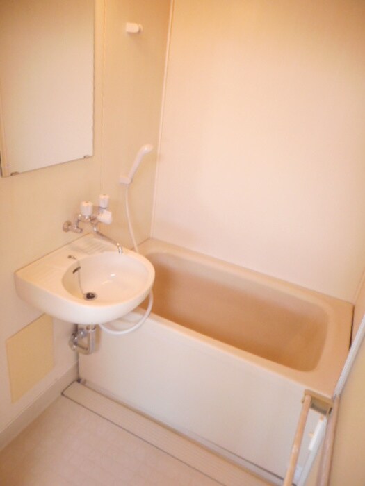 物件内観写真6　(バス／シャワールーム等)