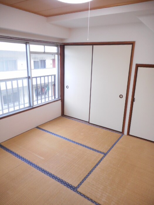 物件内観写真10　(居室)