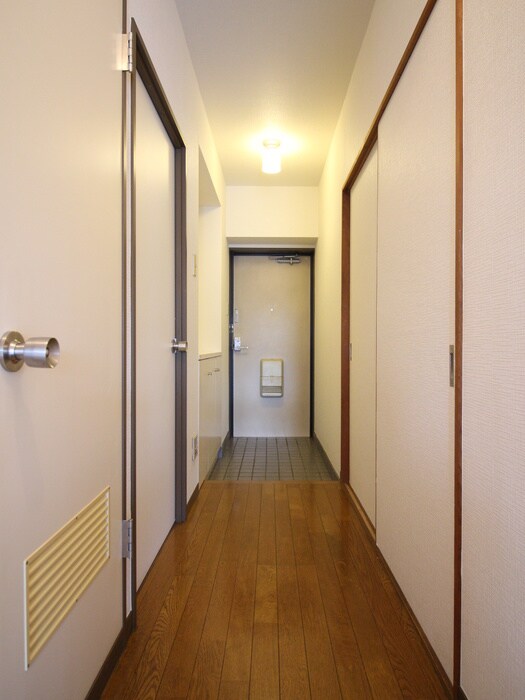 物件内観写真19　(廊下)