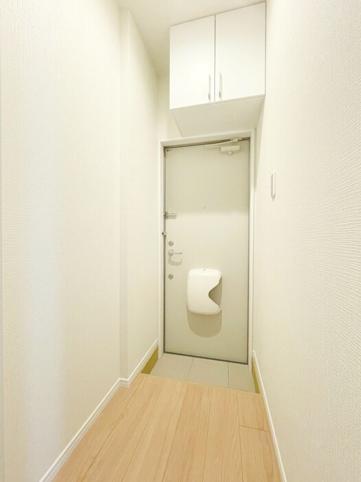 物件内観写真17　(玄関)