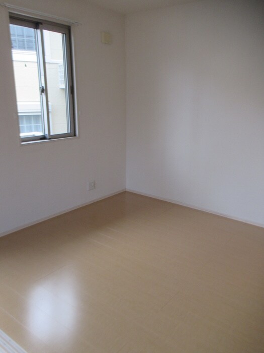 物件内観写真12　(居室)