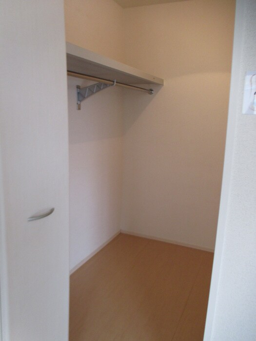物件内観写真13　(収納)