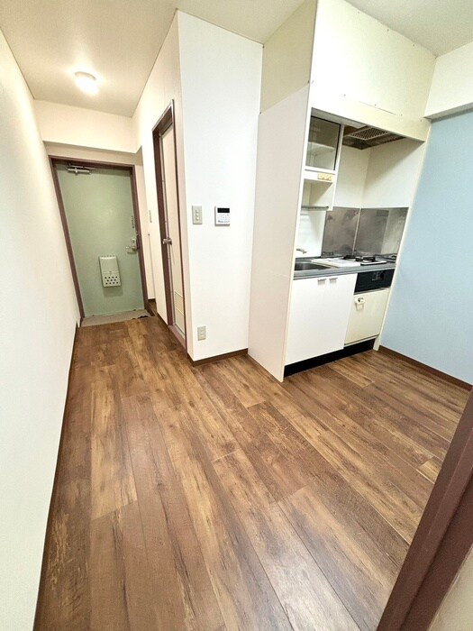 物件内観写真14　(廊下)