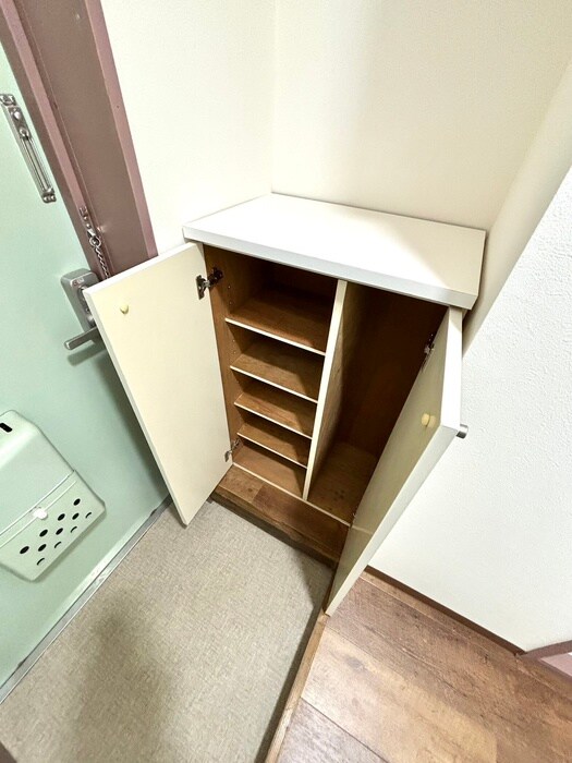 物件内観写真15　(靴箱)