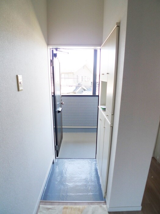 物件内観写真14　(玄関)