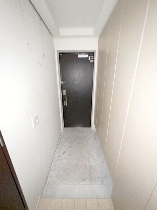 物件内観写真17　(玄関)