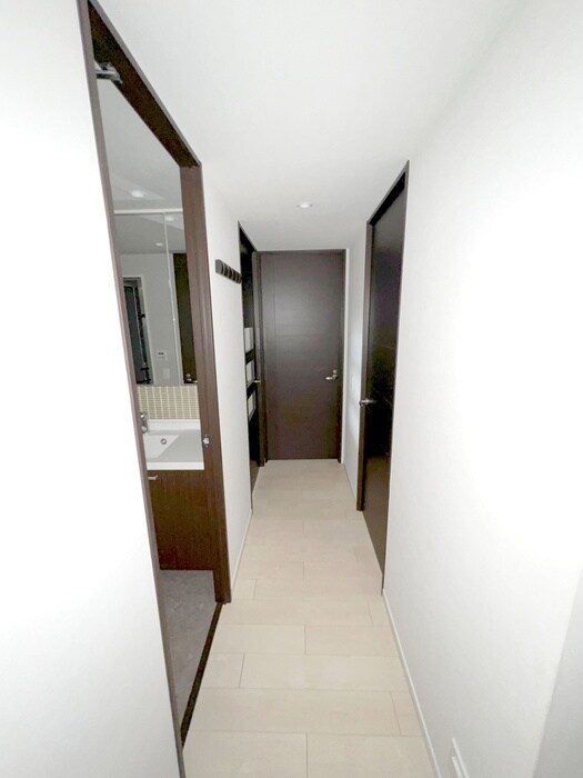 物件内観写真19　(廊下)