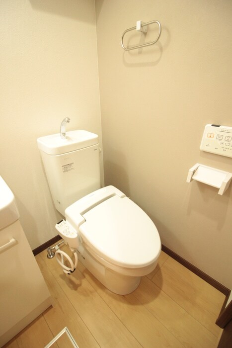 物件内観写真11　(トイレ)