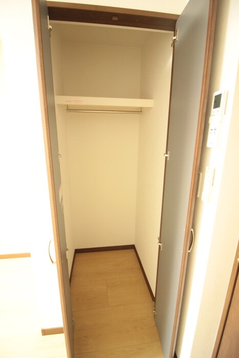 物件内観写真13　(収納)