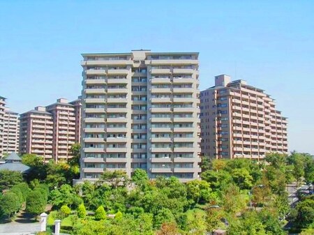 ｻﾝｽﾃｰｼﾞ緑園都市東の街壱番館外観写真