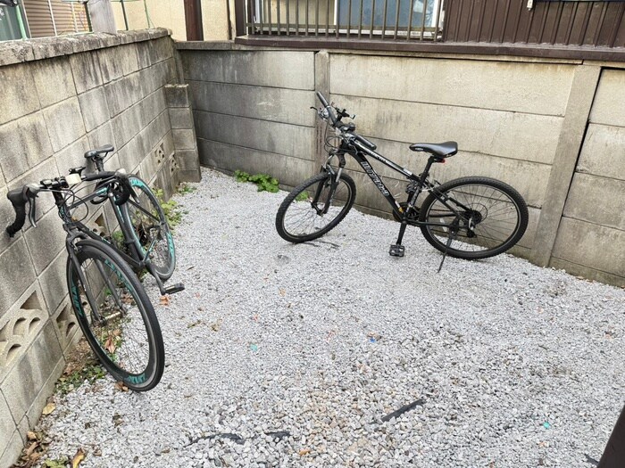 プラザドゥファーゴＡの駐輪場