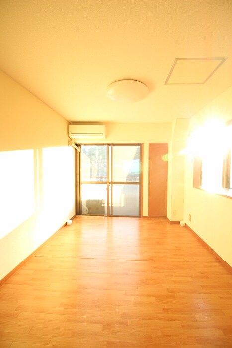 物件内観写真17　(居室)