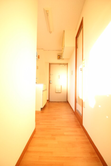 物件内観写真19　(廊下)