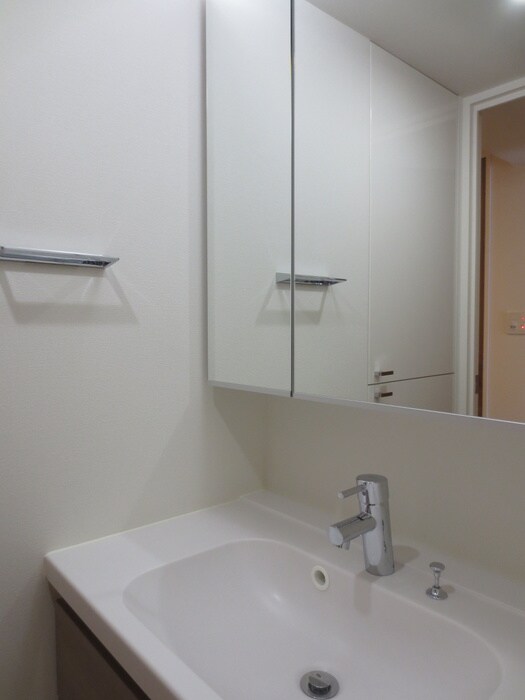 物件内観写真12　(洗面)