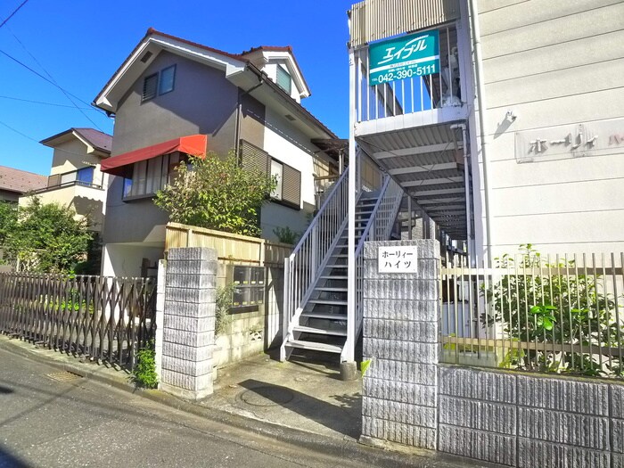 物件外観写真4　(エントランス部分)