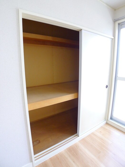 物件内観写真10　(収納)